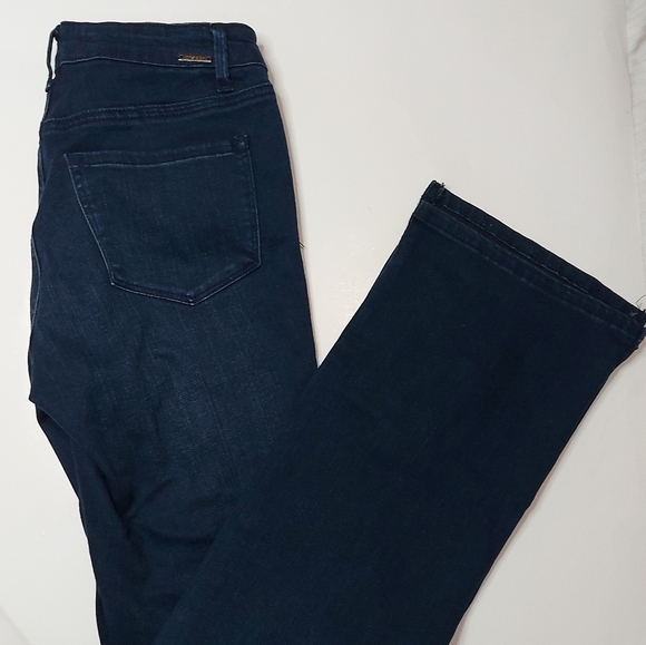 Tractr Front Slit Tie Detail & High Low Hem Jeans - Picture 15 of 16